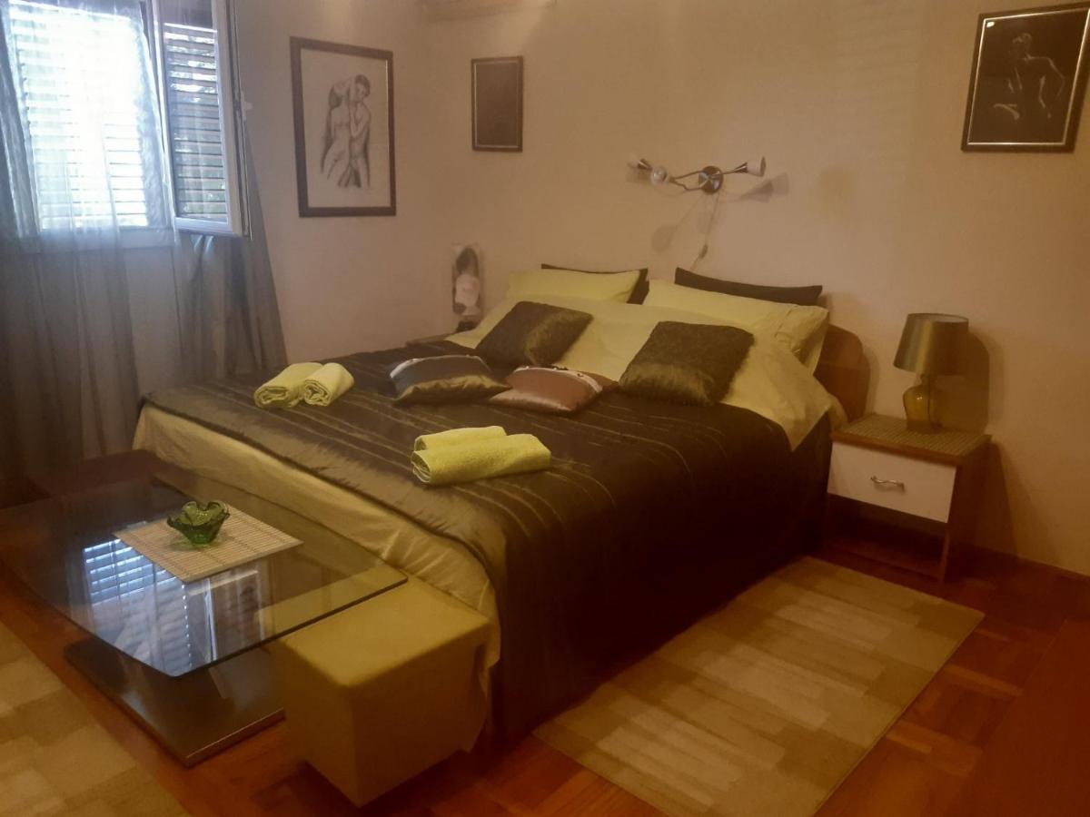 Apartments Palm House روفينج المظهر الخارجي الصورة