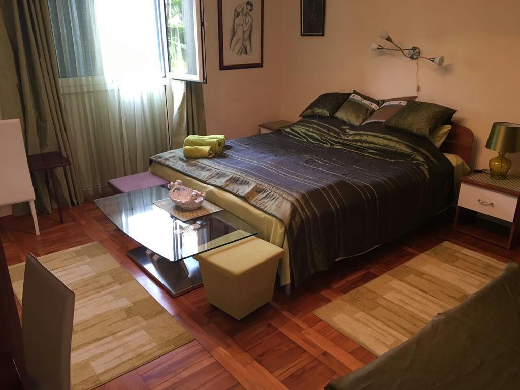 Apartments Palm House روفينج المظهر الخارجي الصورة