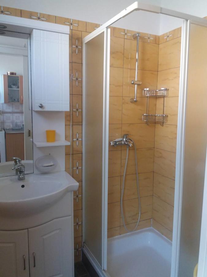 Apartments Palm House روفينج المظهر الخارجي الصورة