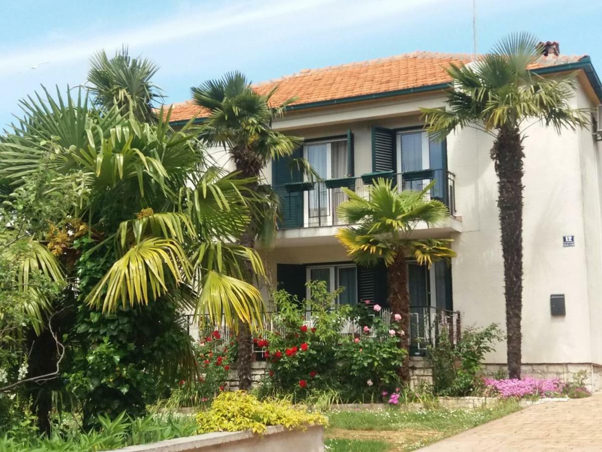 Apartments Palm House روفينج المظهر الخارجي الصورة