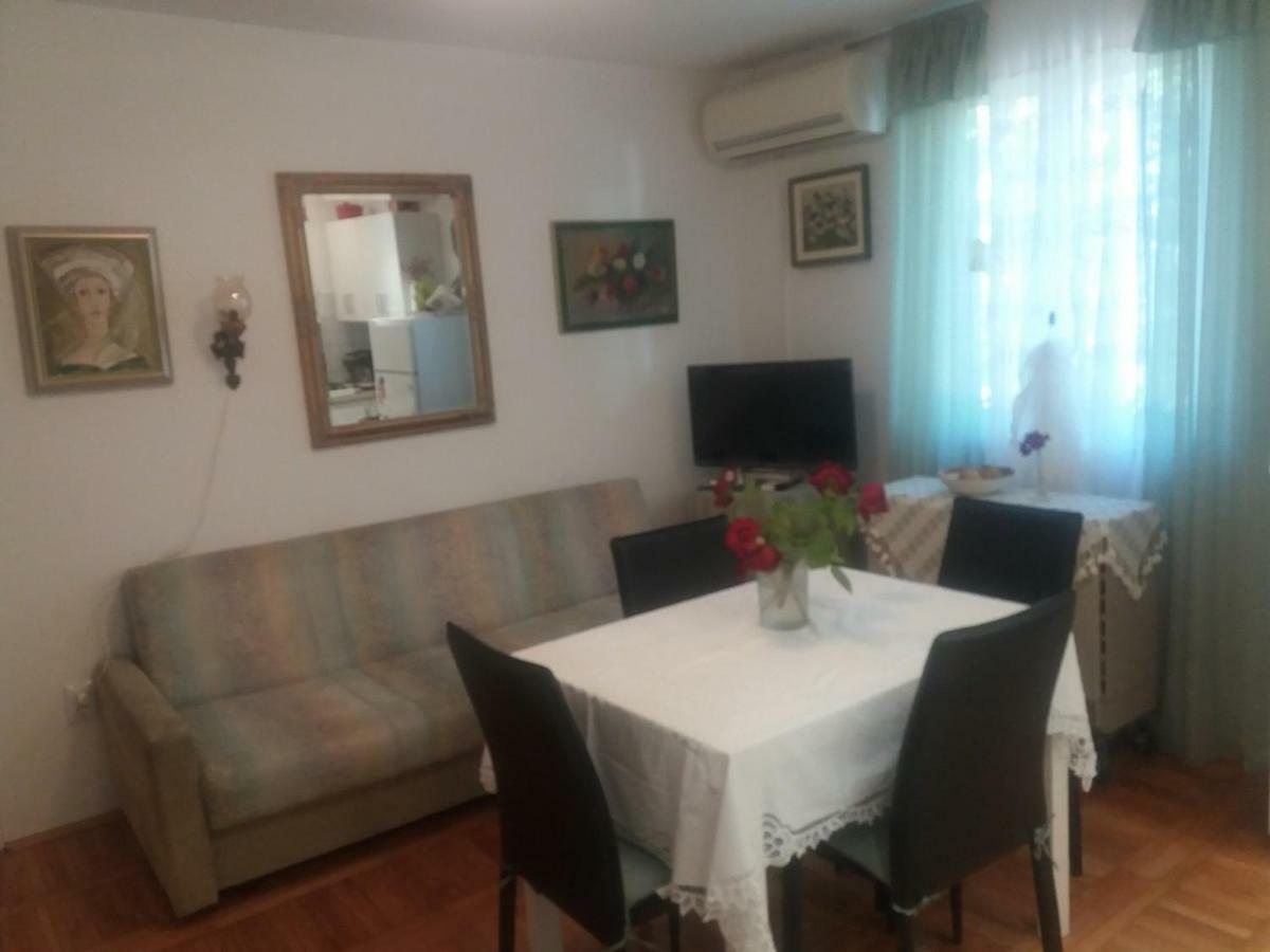 Apartments Palm House روفينج المظهر الخارجي الصورة